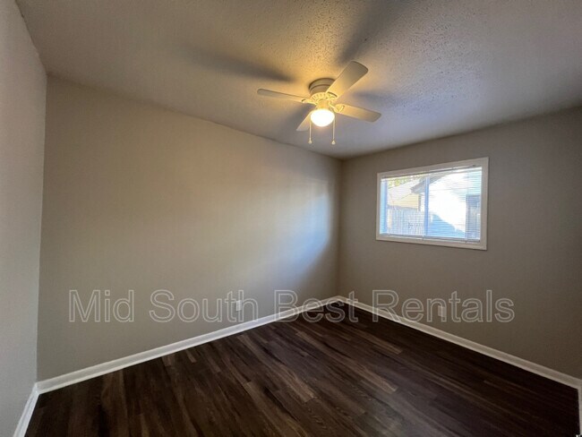 Foto del edificio - 4213 Chippewa Rd