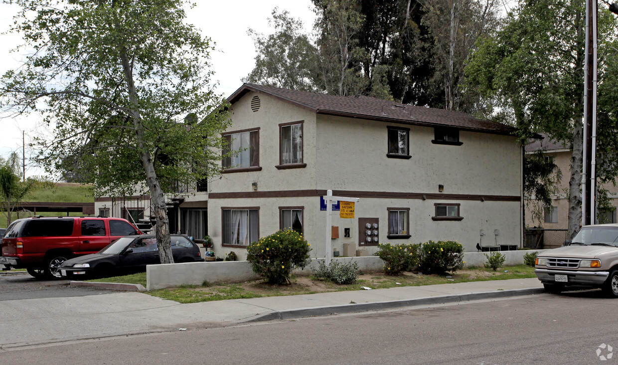 Primary Photo - Escondido Villas