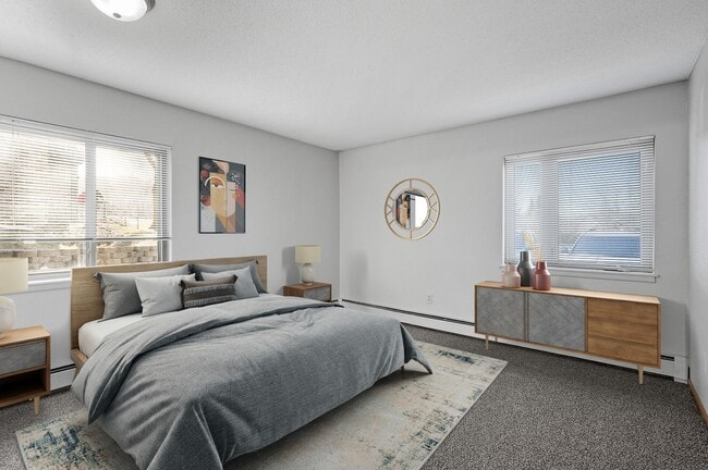 Building Photo - River Ridge Apartments