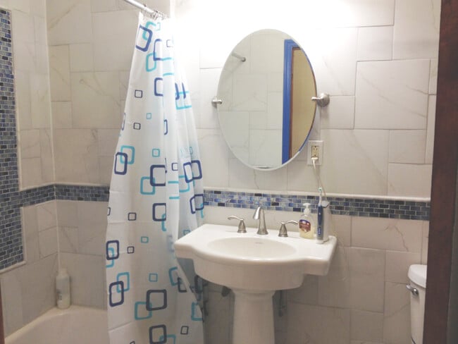 Foto del edificio - 267 Covert St.