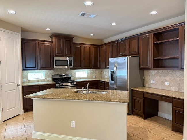 Building Photo - 13424 Hymeadow Cir