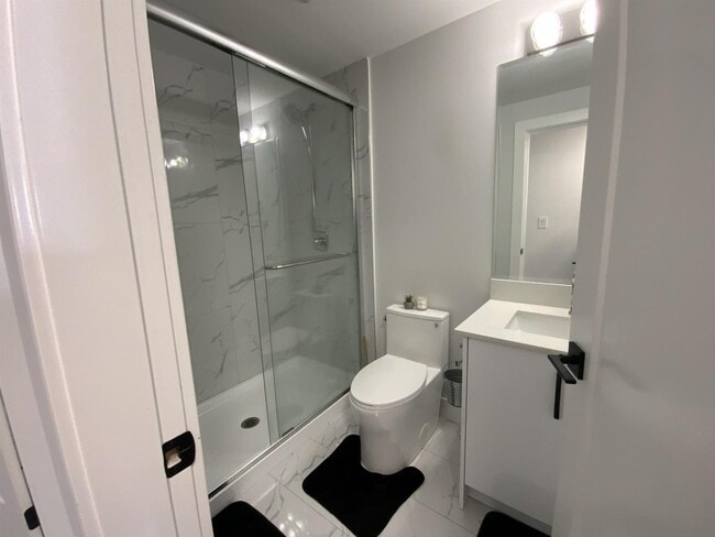 Building Photo - Suite-167xx 16A STREET