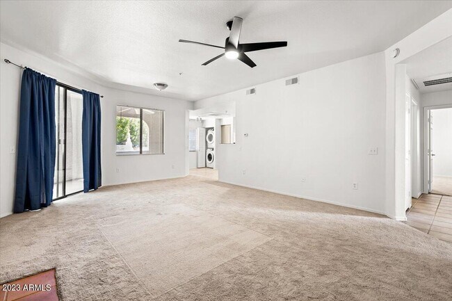 Foto del edificio - 15252 N 100th St