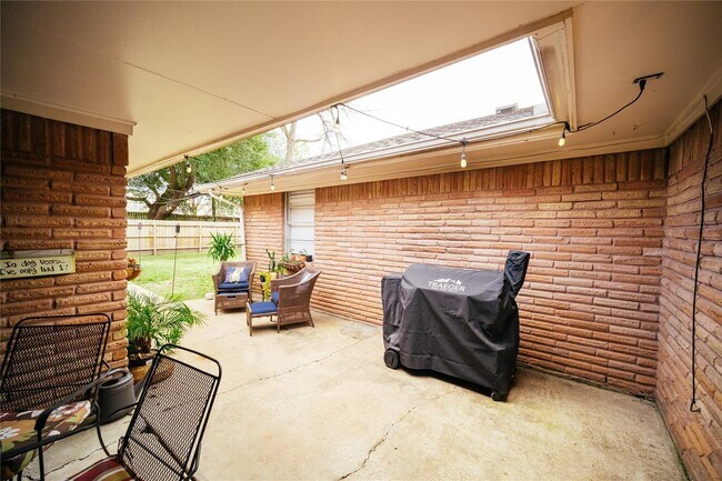 Foto del edificio - 3630 Zoch Ln