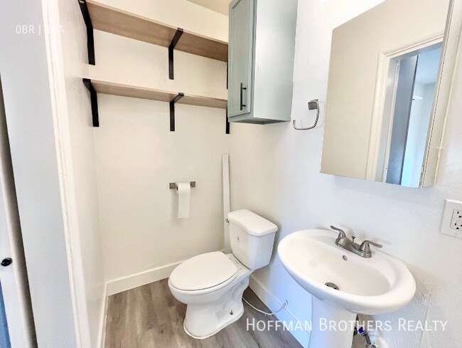 Foto del edificio - 6165 Coldwater Canyon Ave
