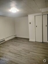Building Photo - 48 Chelsea Ave