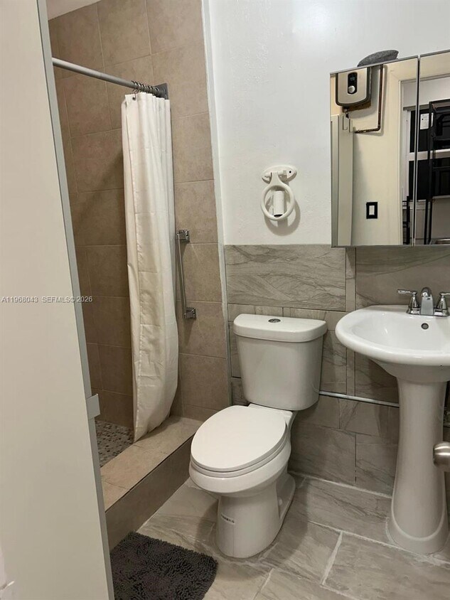 Foto del edificio - 2306 Sunshine Blvd