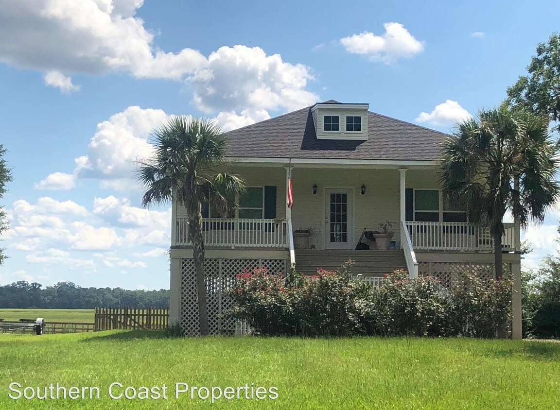 Foto principal - 4 br, 2 bath House - 439 Main Street