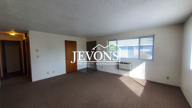Foto del edificio - 6009 View Haven Dr