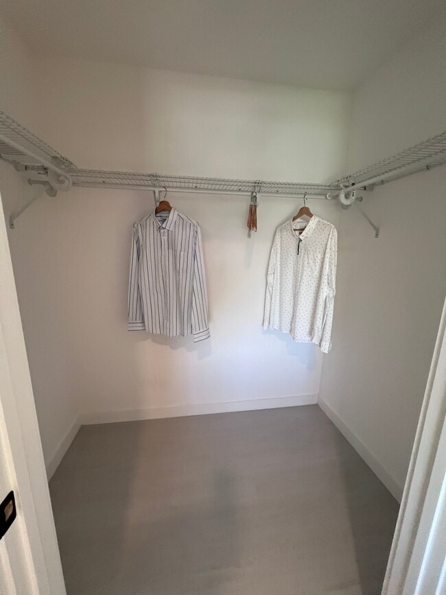 Building Photo - 20510 NW 21st Ave