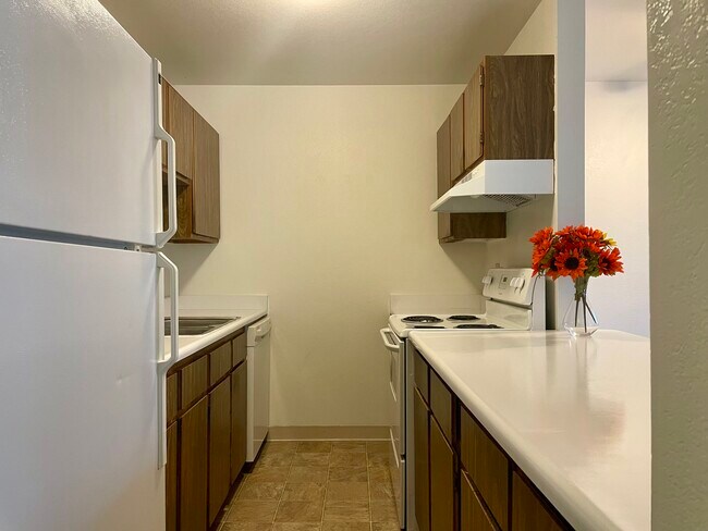 Foto del edificio - 225 E 8th Ave
