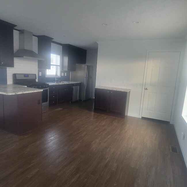 Foto del edificio - 118 Golfview Ct