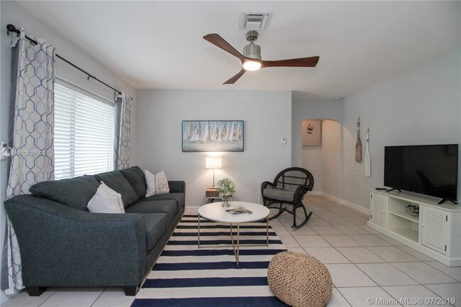 Foto del edificio - 1125 NE 17th Terrace