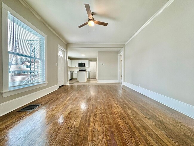 Foto del edificio - 822 W 4th St