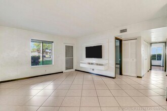 Building Photo - 6370 Chasewood Dr