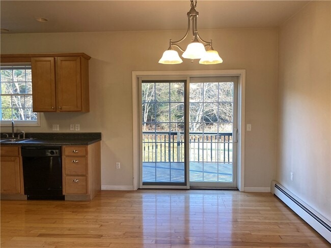 Building Photo - 1678 NY-205