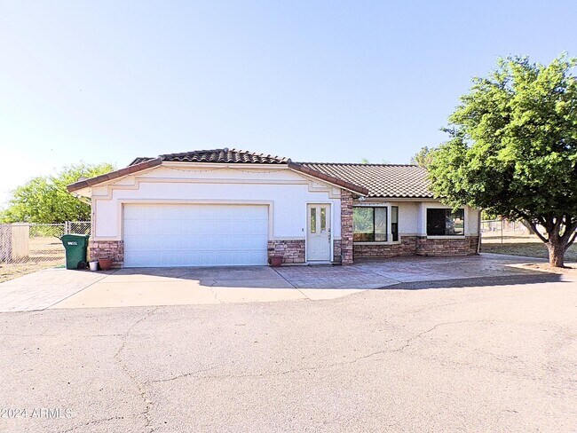 Foto del edificio - 5529 S Sioux Ave