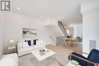 Building Photo - 15 Case Ootes Dr