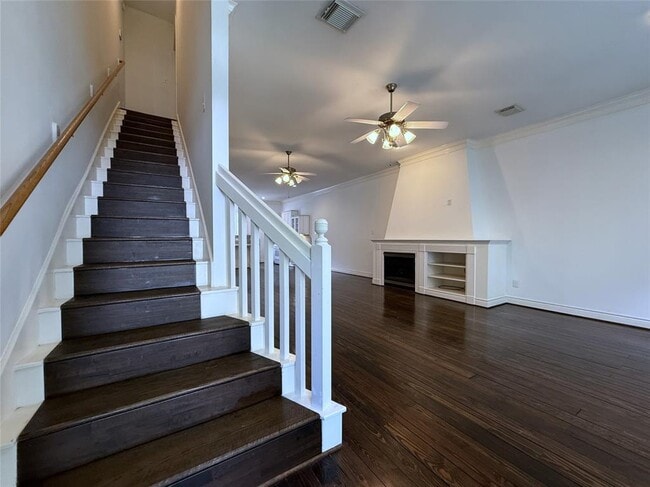 Building Photo - 118 Detering St