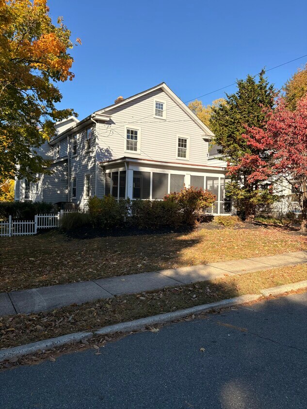 Primary Photo - 20 Brearley Ave