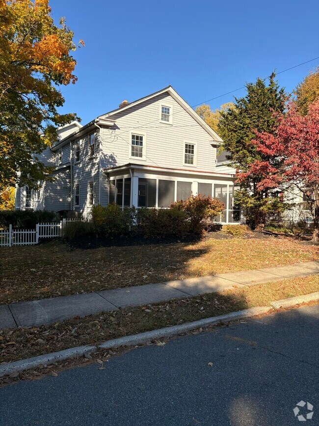 Homes for rent near Lawrence Middle School Lawrence Township, NJ