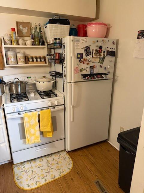 Foto principal - 138 W Mitchell St