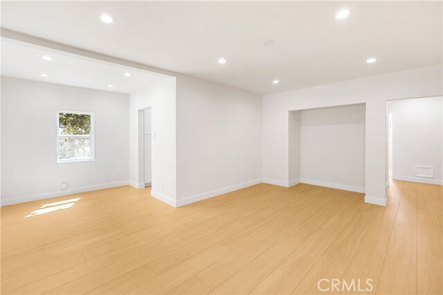 Foto del edificio - 2087 Lilac Ln