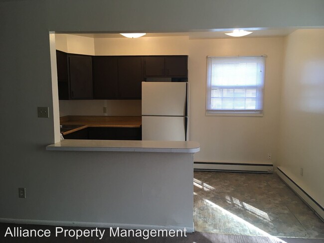 Building Photo - 404 Dunnwood Dr