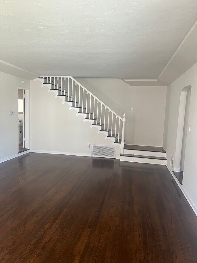 Foto del edificio - 860 N Orange Grove Ave