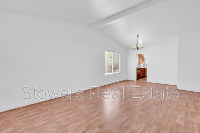 Foto del edificio - 2940 Sombrero Cir