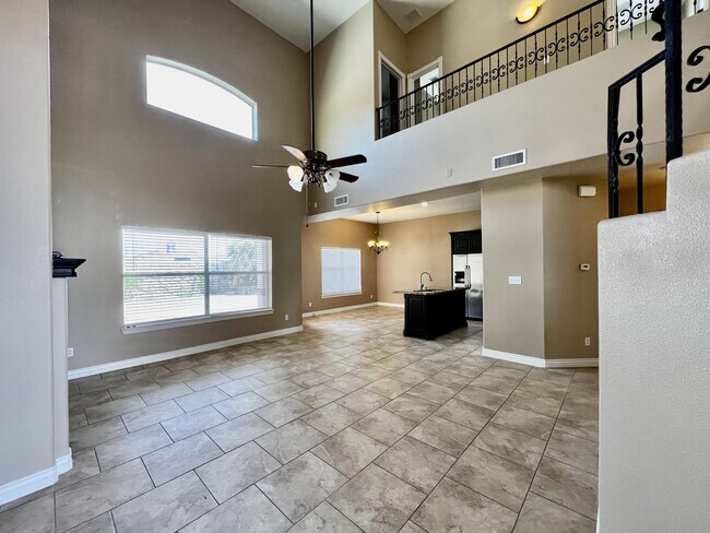 Building Photo - 3727 Grand Bahamas Dr