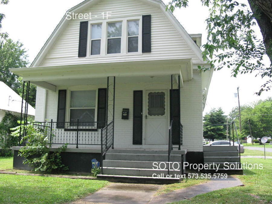 Primary Photo - 1001 S Ellis St