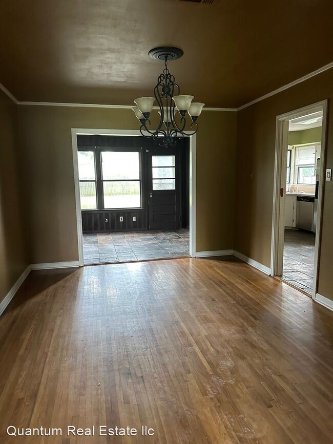 Building Photo - 3 br, 2 bath House - 4002 S. P ST