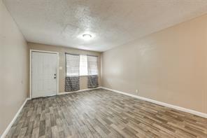Foto del edificio - 9100 Dodson St