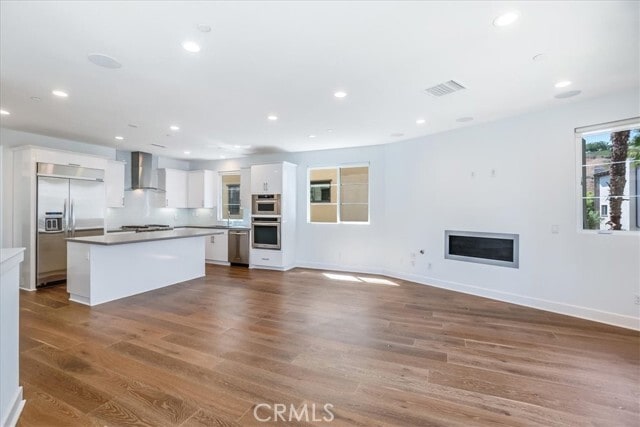 Building Photo - 5823 E Seaglass Cir