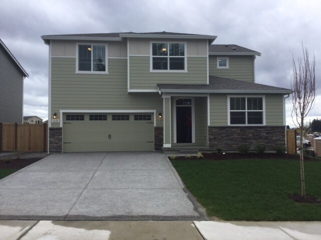 Foto principal - 6606 Summerwood Drive East