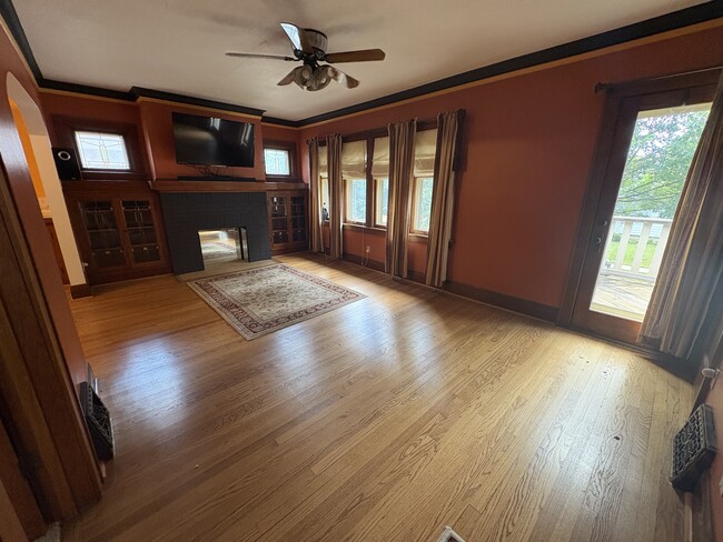 Building Photo - 2862 N 52nd St