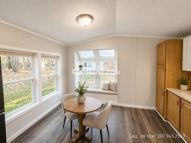 Foto del edificio - 799 Stillwater Ave