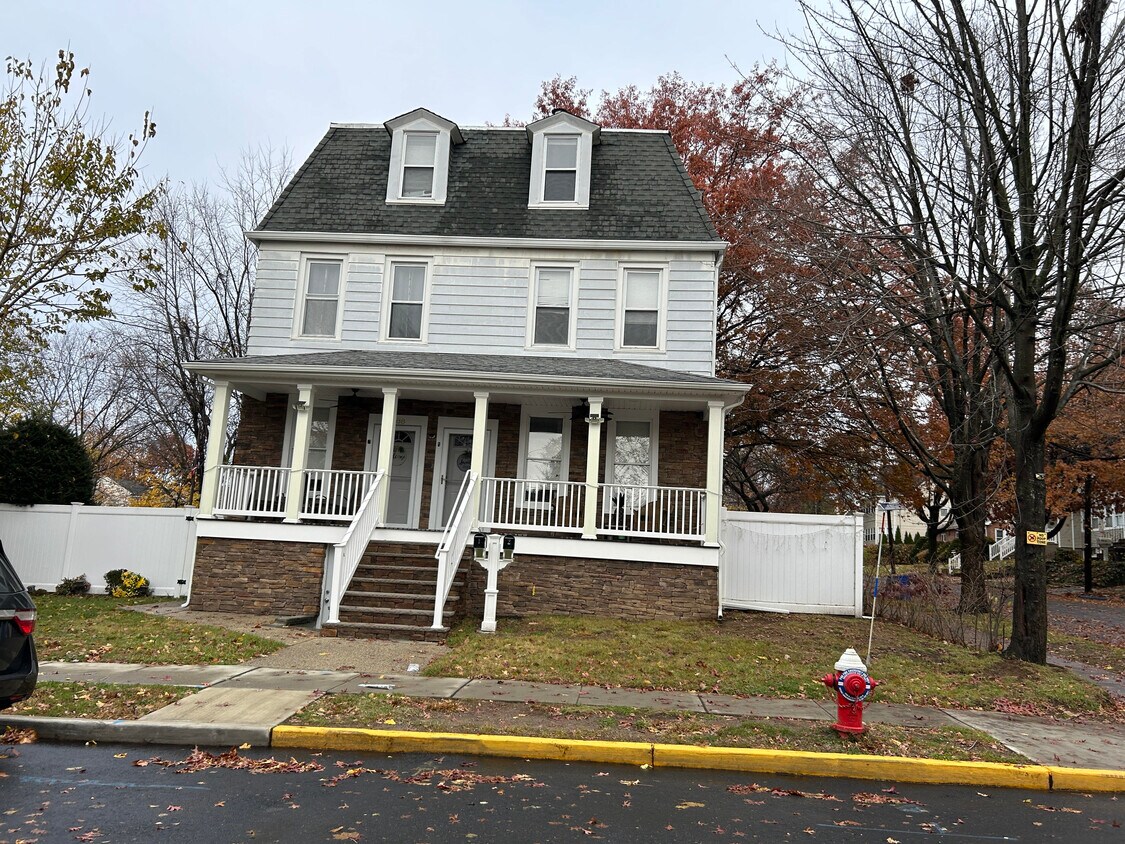 Primary Photo - 88 Central Ave