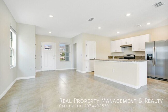 Building Photo - Gorgeous 3 BR / 2.5 BA Townhome In Kindred