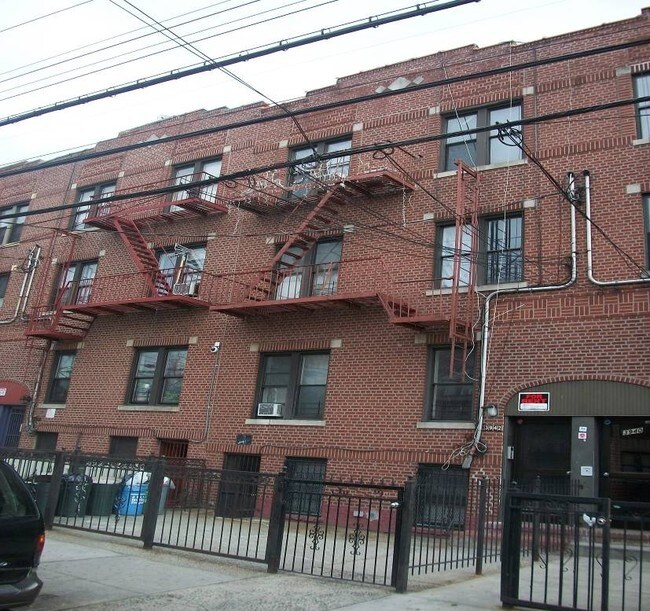 Foto del edificio - 3942 Barnes Ave