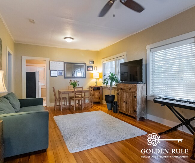 Photo - 221 SE 9 St House