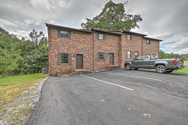 Foto del edificio - 182 Hart Rd