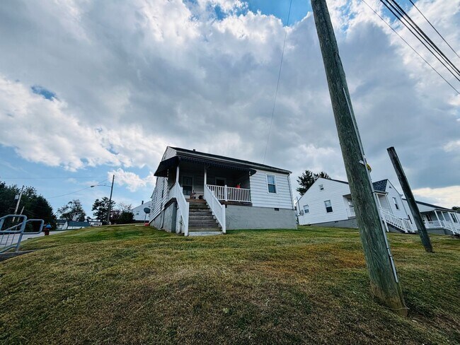 Photo - 2 Bedroom, 1 Bath House