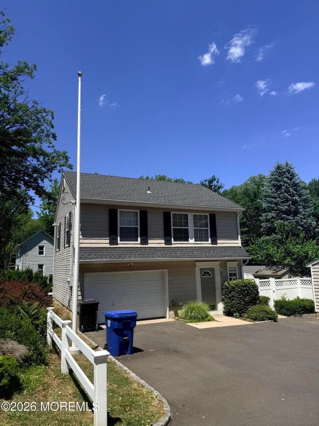 Building Photo - 150 Magnolia Ln