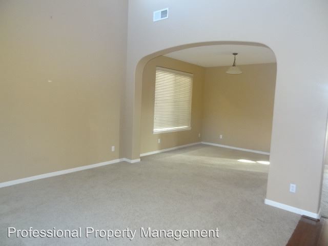 Building Photo - 5 br, 3 bath House - 10243 Canadeo Circle