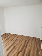 Building Photo - 117 S Lucia Ave