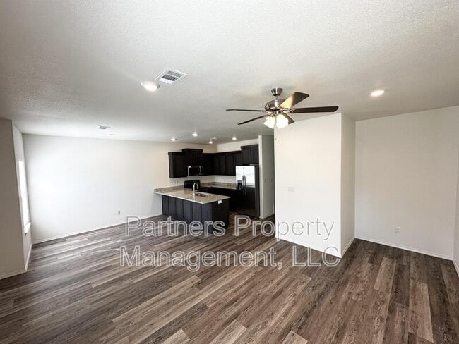 Building Photo - 779 S Amarillo Ave