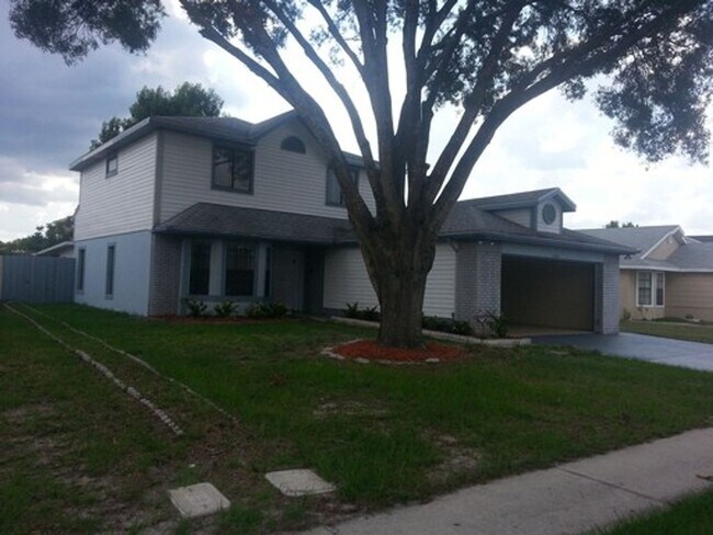 Building Photo - Updated Meadow Woods 4 Bedroom Home