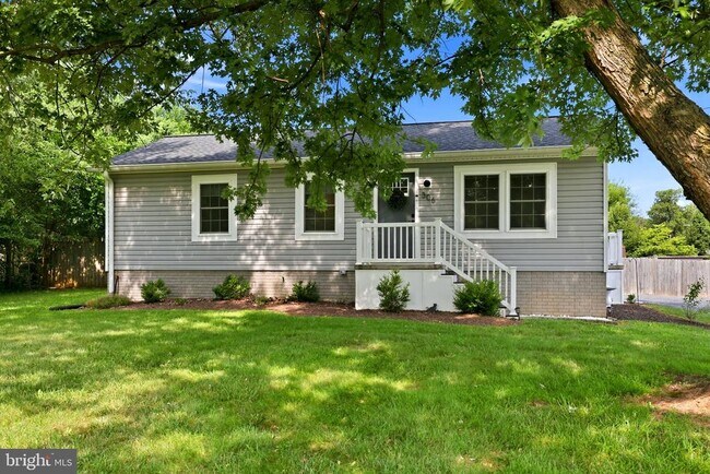 Building Photo - 306 Fegan Rd